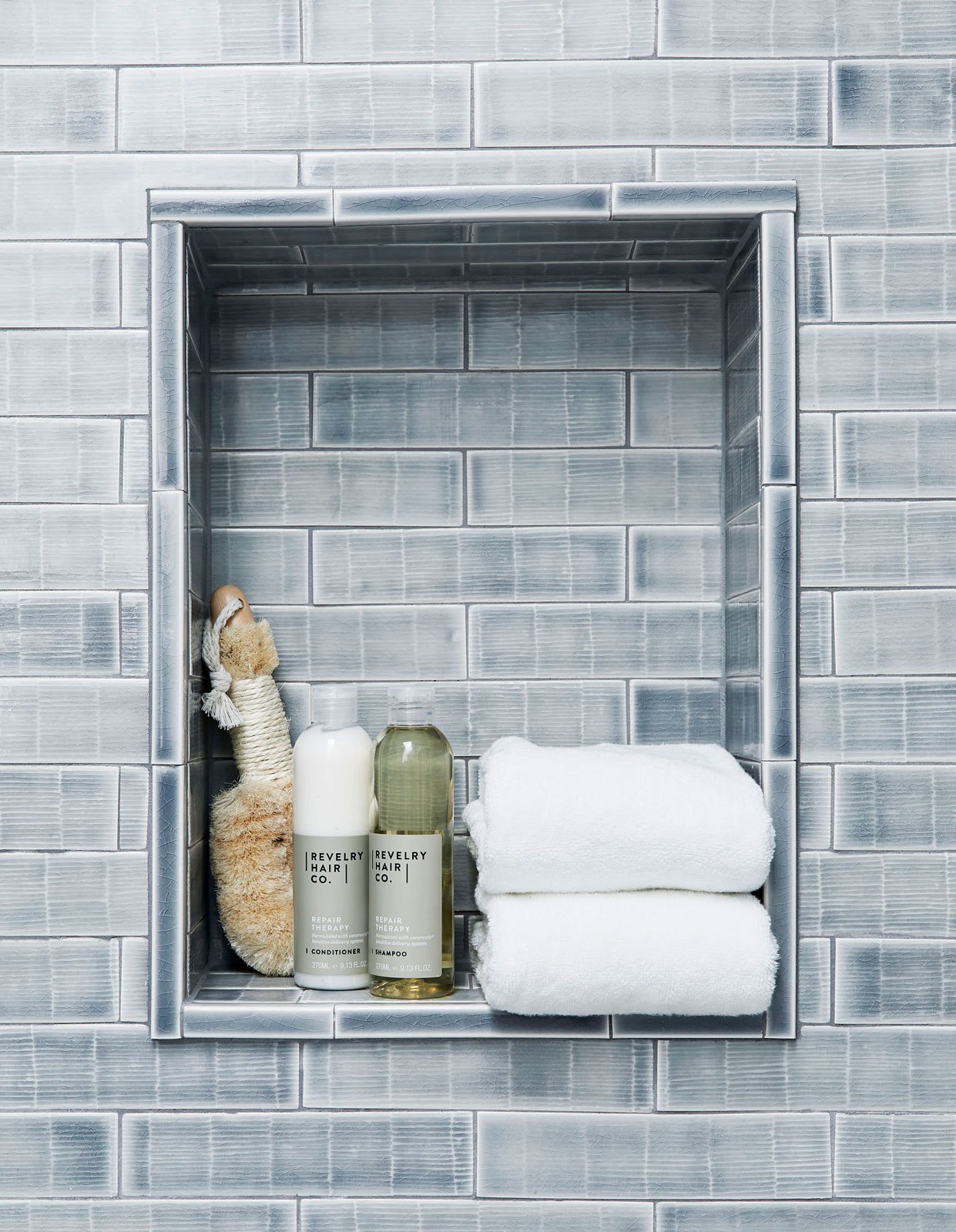 Pratt-and-Larson-Tile-EH-Portland-Hall-Bath-7